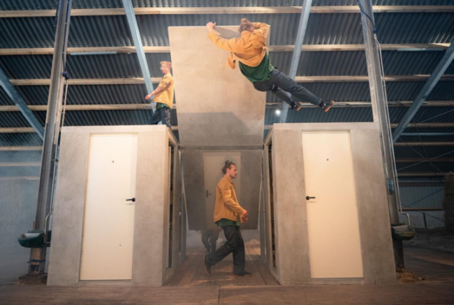 'Exit' installation