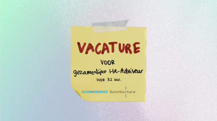 Post-it met de tekst 'Vacature voor gezamenlijke HR -Adviseur' voor 32 uur